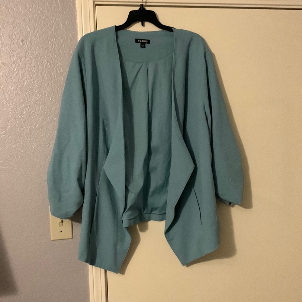 Torrid Open Drape Front Blazer in Sea Foam Size 3 Style #10379334